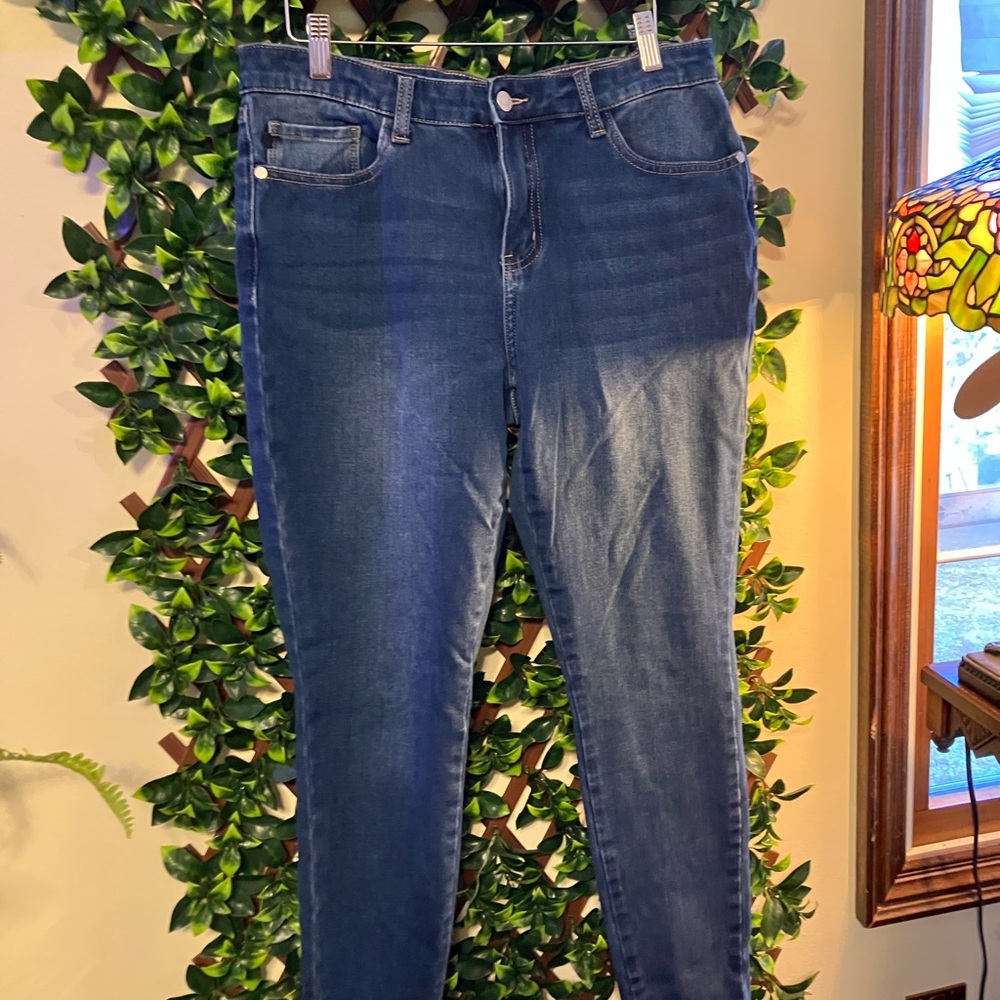 Judy Blue Dark Blue Skinny Jeans